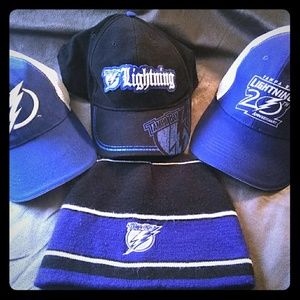 4 Tampa Bay Lightning hats ONE SIZE